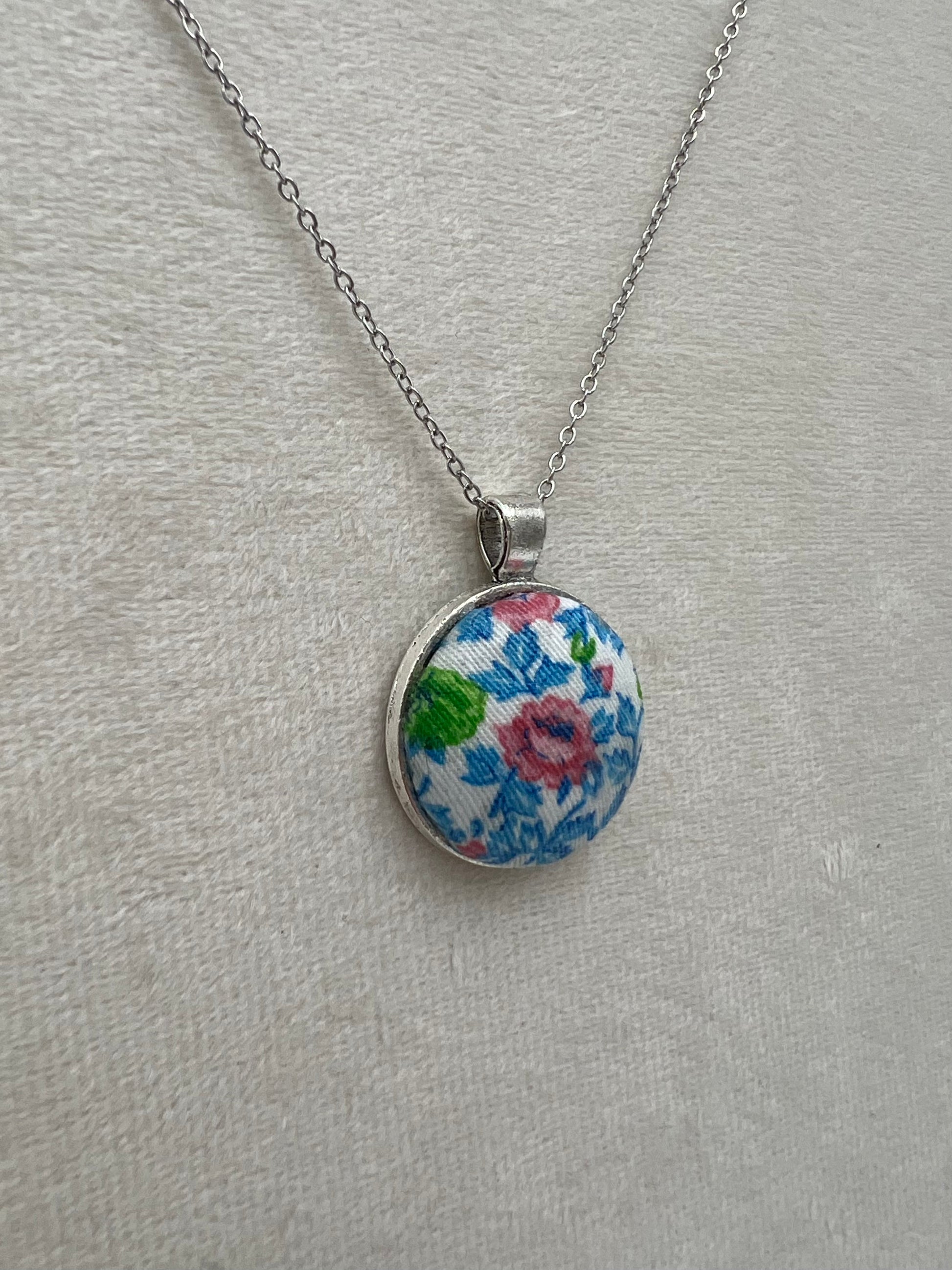 Vintage Floral Textile & Antique Silver Necklace